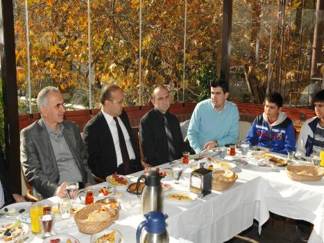 Gençlik Kollarımız Lise Başkanlarıyla biraraya geldi.